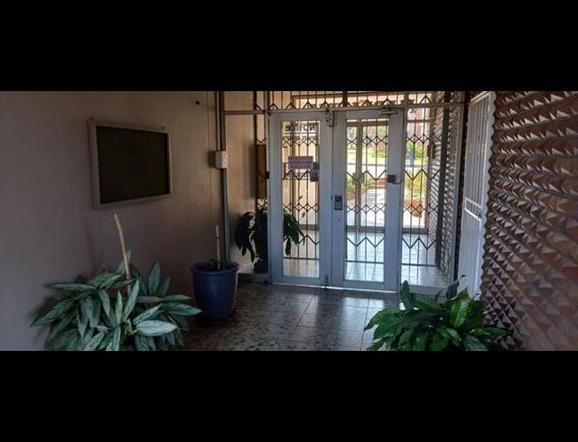 2 BEDROOM APARTMENT FOR SALE IN MARLANDS